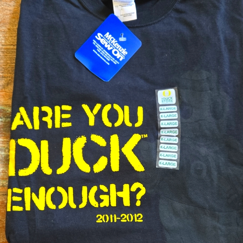U of O Oregon Ducks "ARE YOU DUCK ENOUGH?" Tee XL (BIN 004)